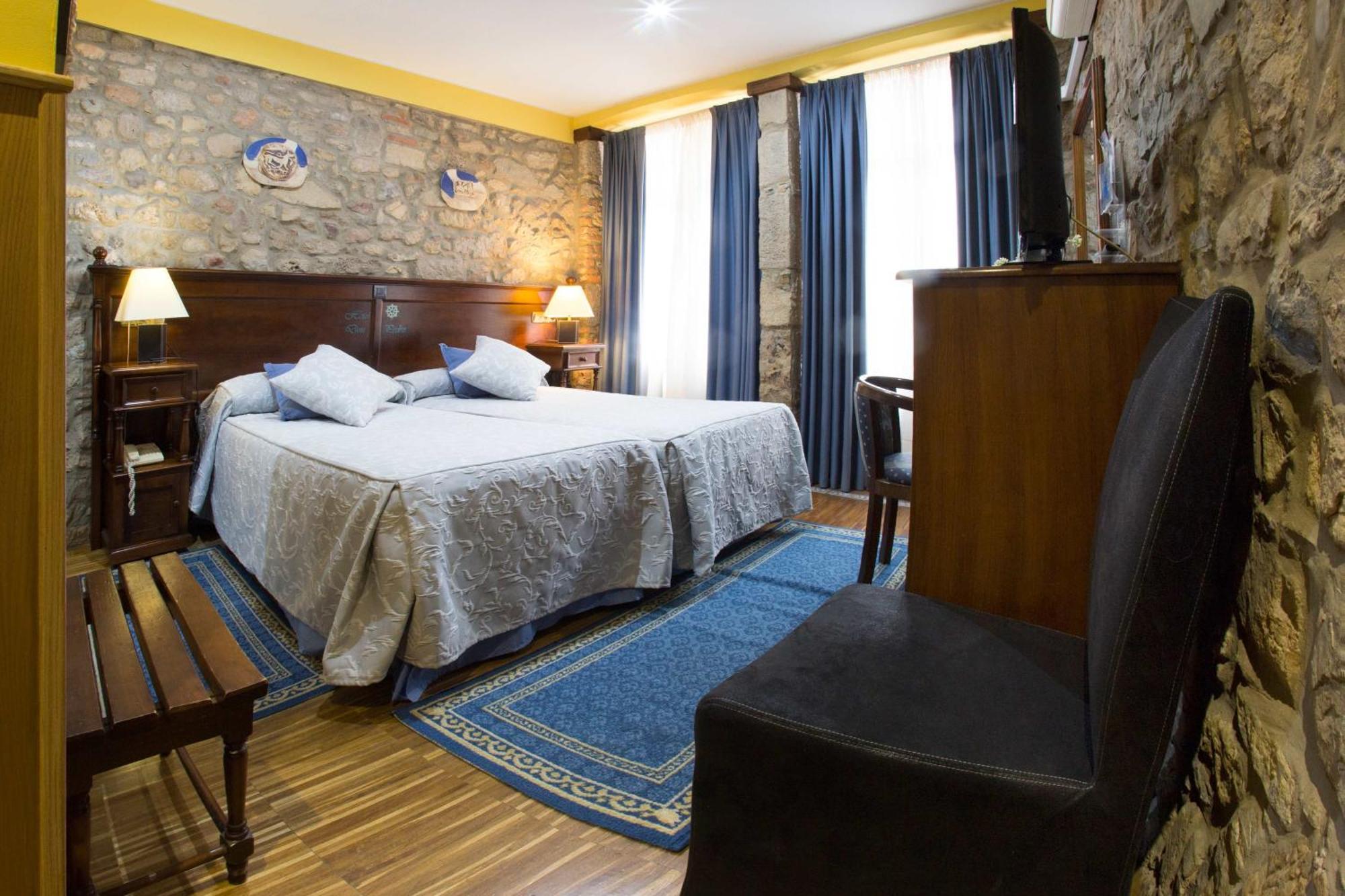 Don Pedro Hotel อาบีเลส ภายนอก รูปภาพ